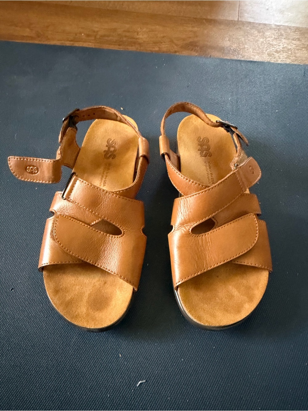 SAS San Antonio Shoemaker ‘Huggy’ Sandal - Caramel
8.0 / M - Picture 4 of 7